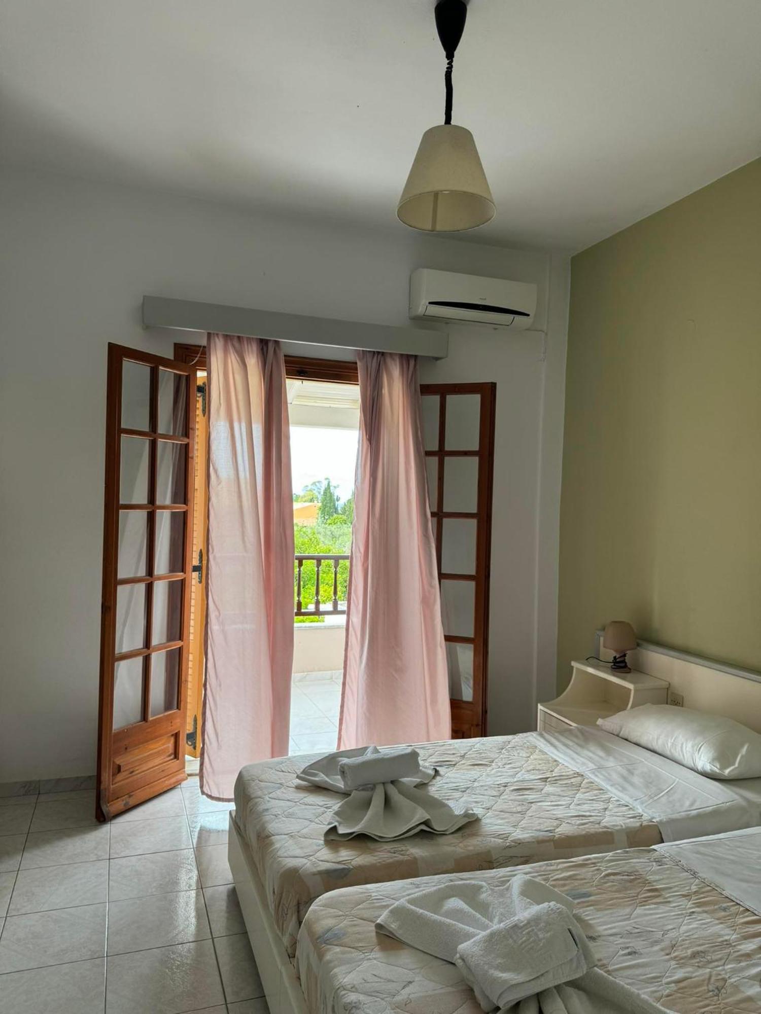 Villa Sofia Acharavi  Buitenkant foto